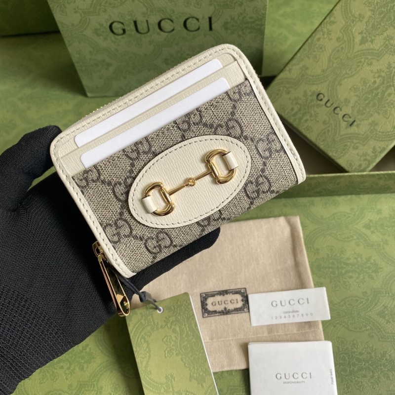 G*u*i wallets & purse